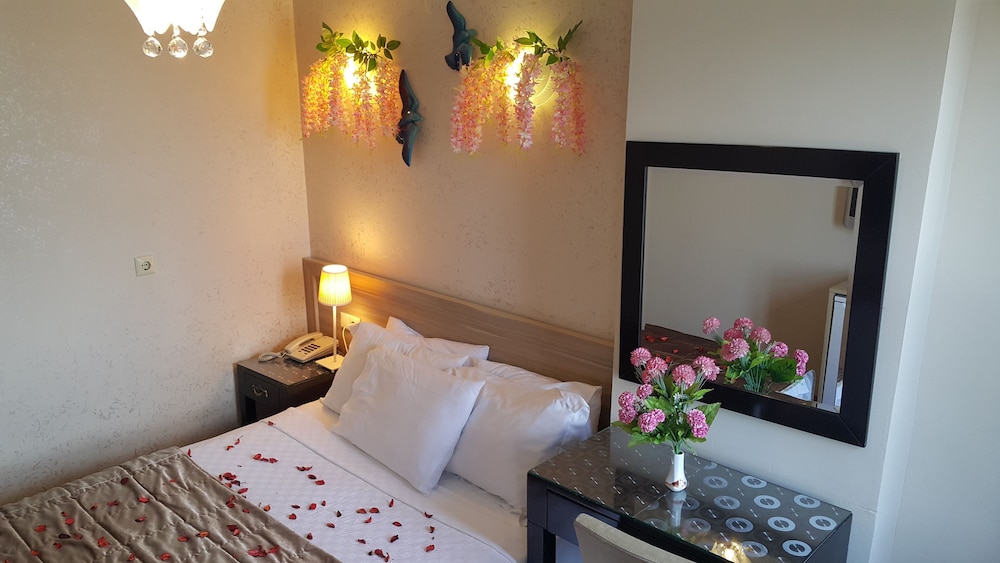 Arven Boutique Hotel 12/69