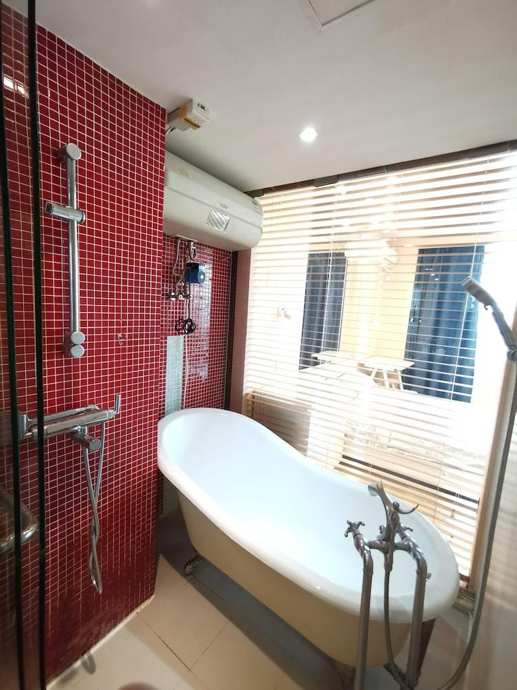 International Service Apartments 22/22