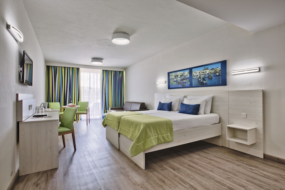 Family, 4 Beds