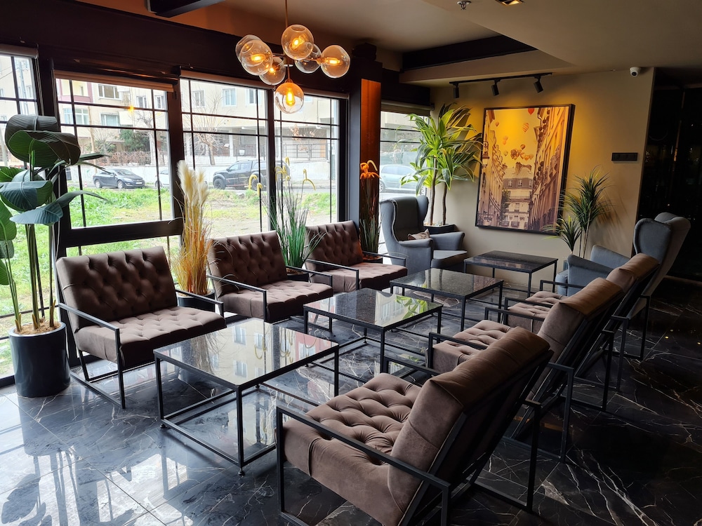 Air Boss Hotel 27/48