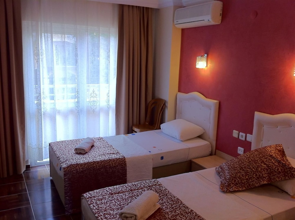Marsyas Hotel 29/44
