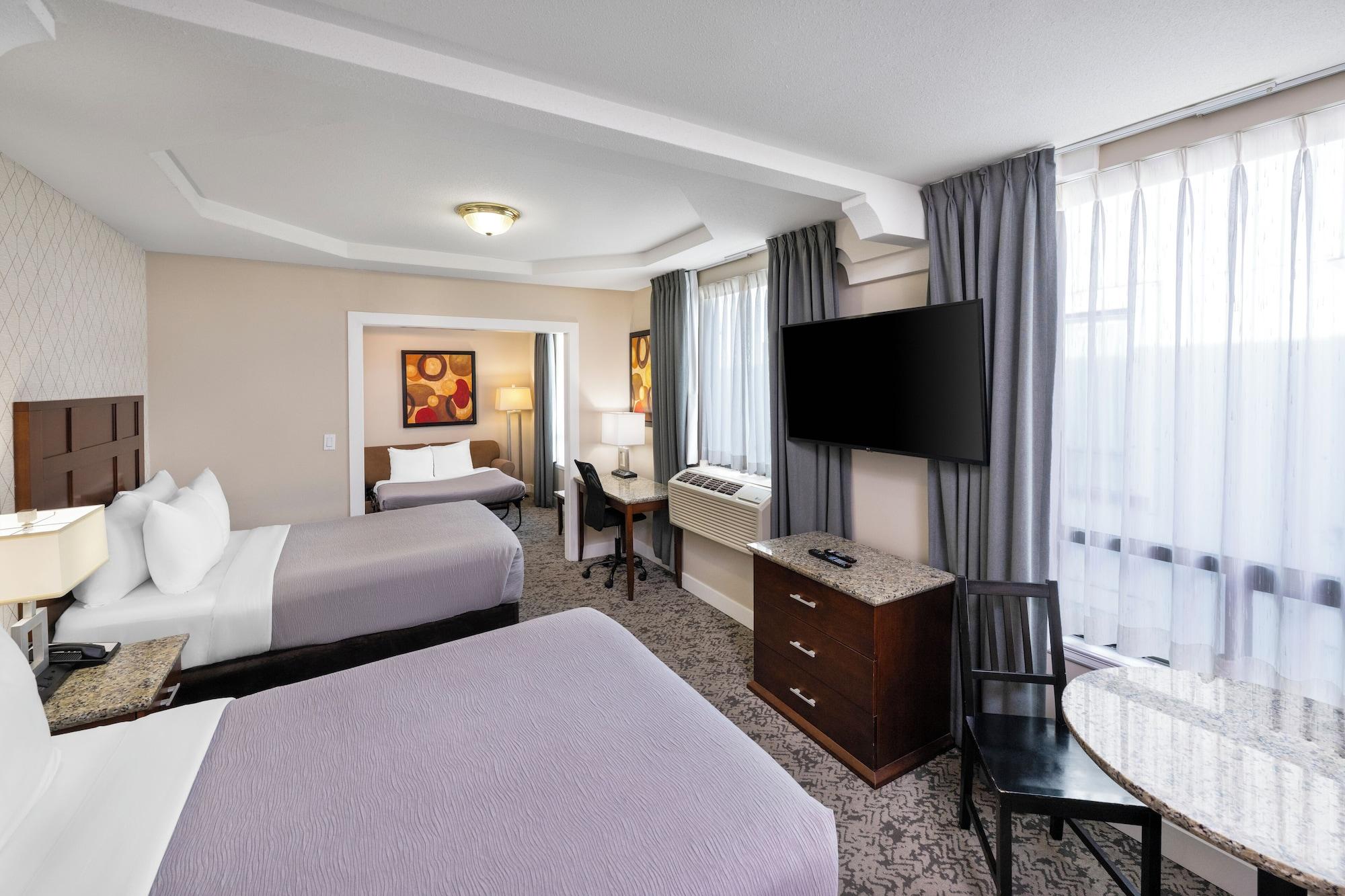 Suite, Multiple Beds