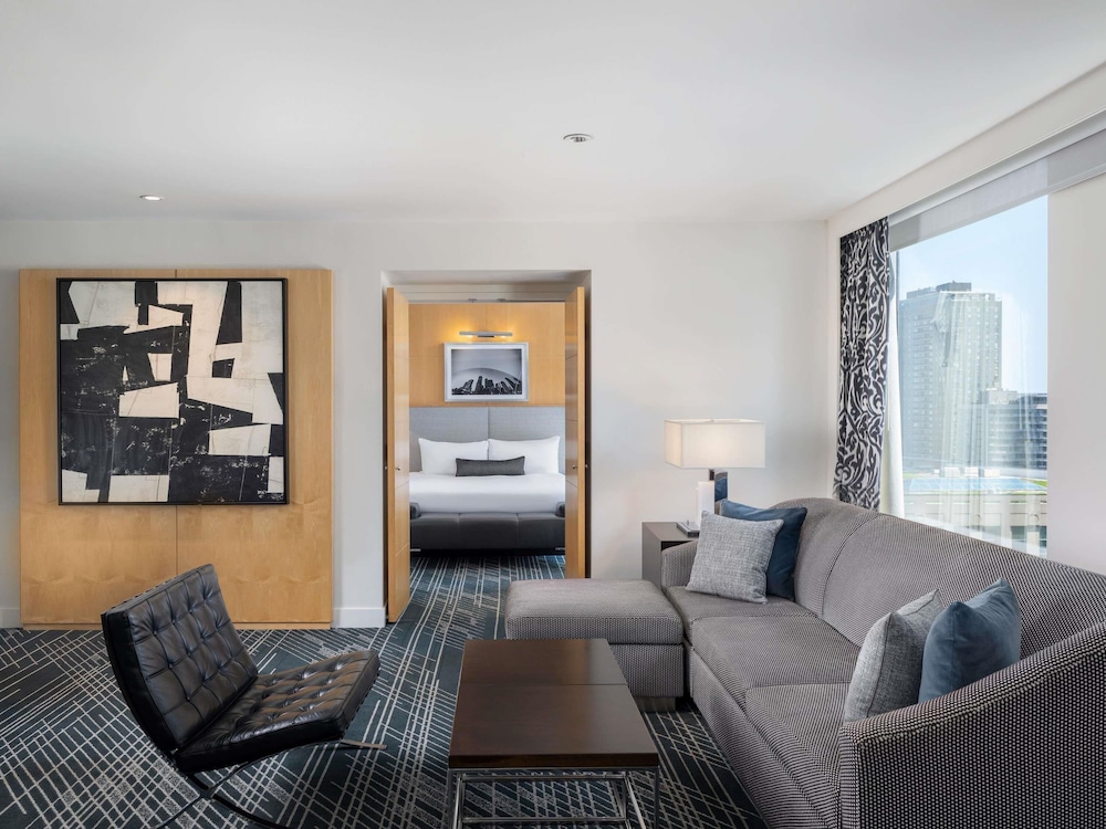 Sofitel Chicago Magnificent Mile 27/50