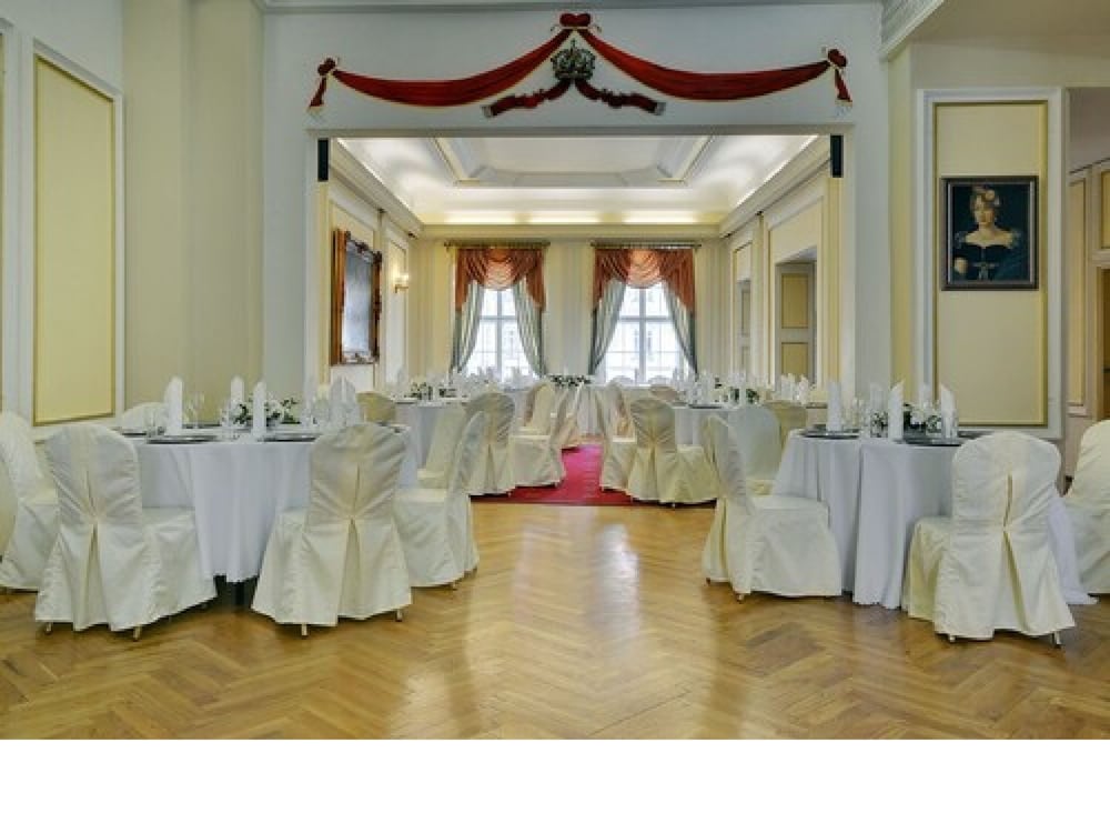 Dwor Polski Hotel 29/50