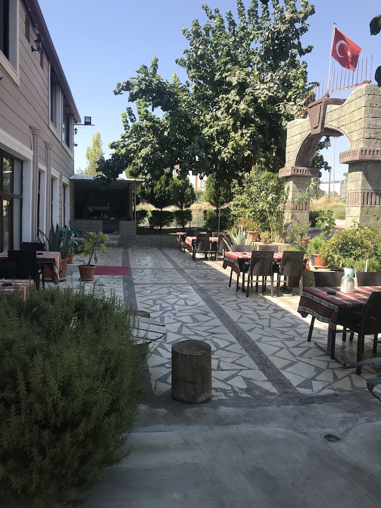 Anatolia Hotel 38/46