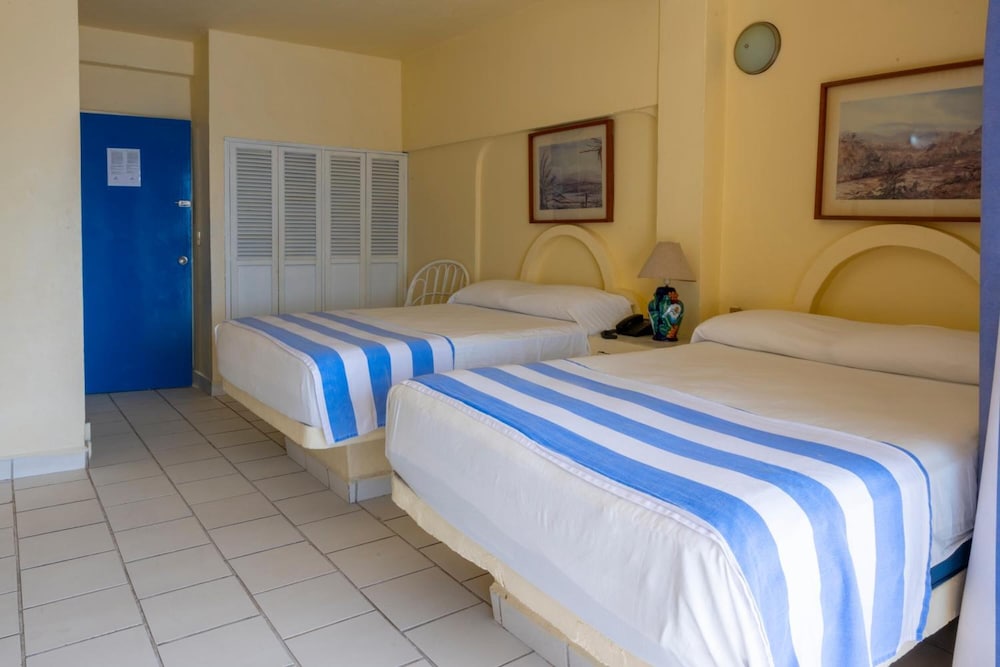 Acamar Beach Resort Acapulco 24/65