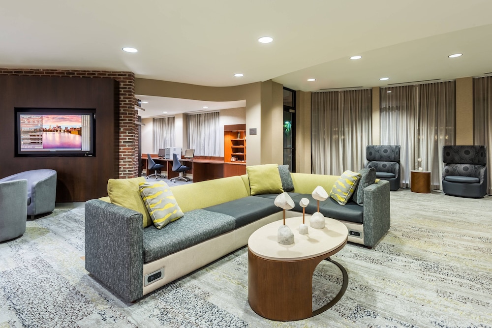 Courtyard By Marriott Providence Lincoln 23/50