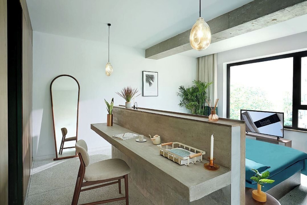 basePLUS-BINJIANG Serviced Apartment 40/41