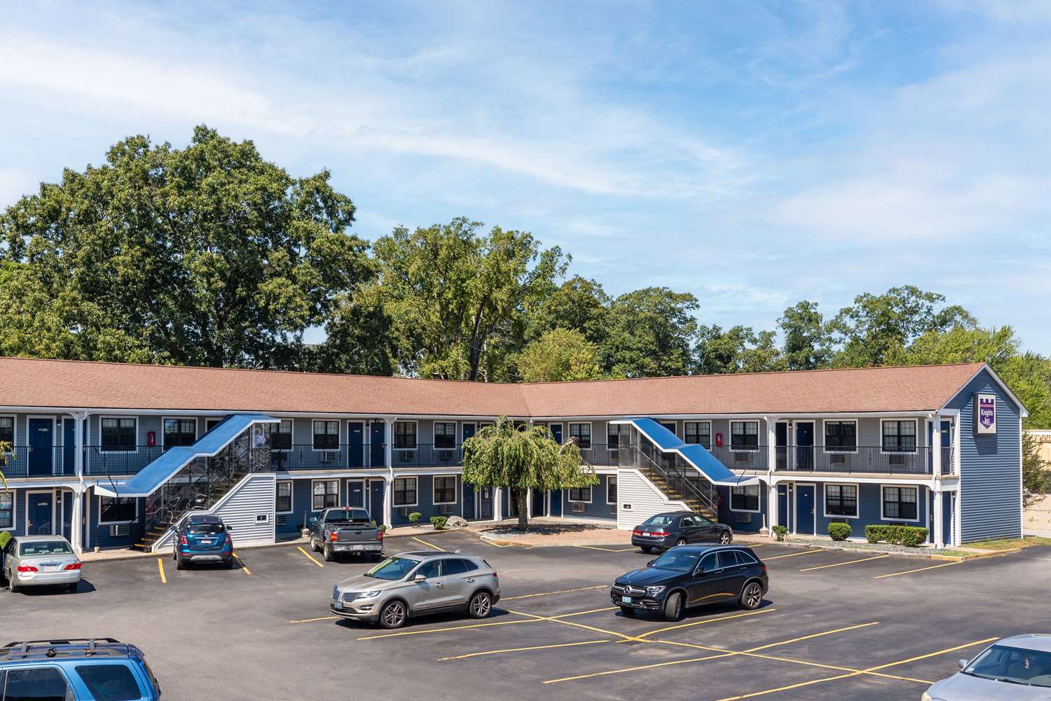 Knights Inn North Attleboro 7/12