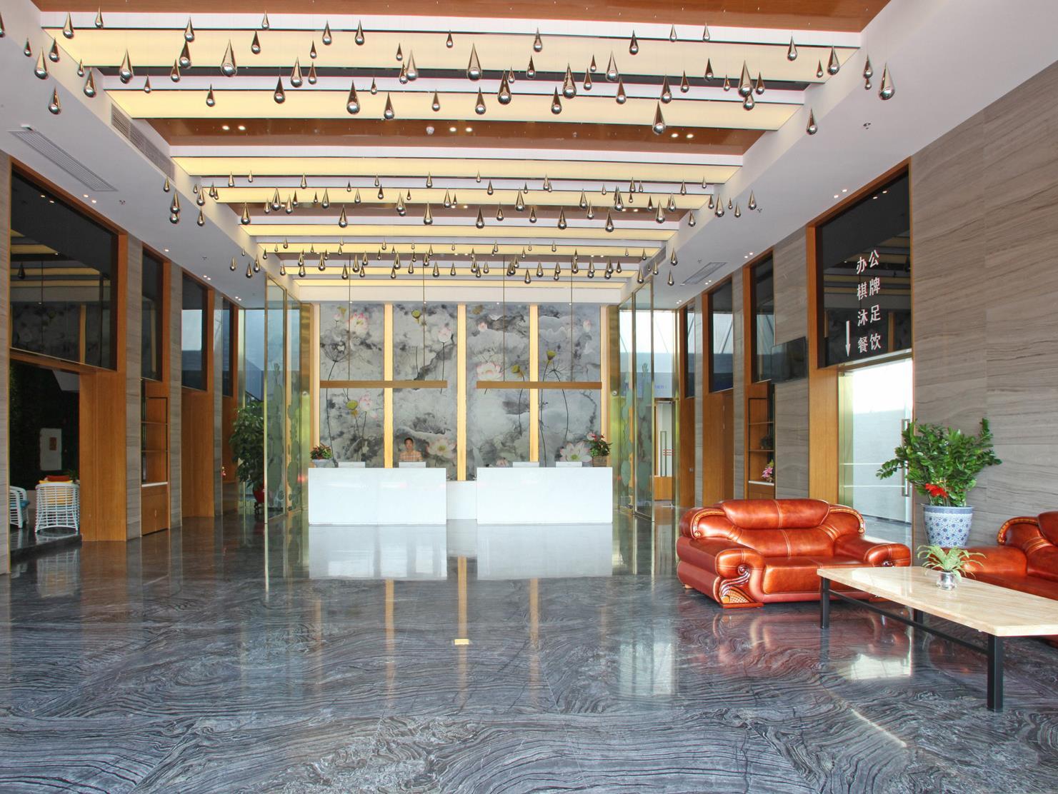 Yunzhu No.1 Hotel (Guangzhou Olympic Sports Center, Tianhe Zhucun Metro Station Branch) 7/24
