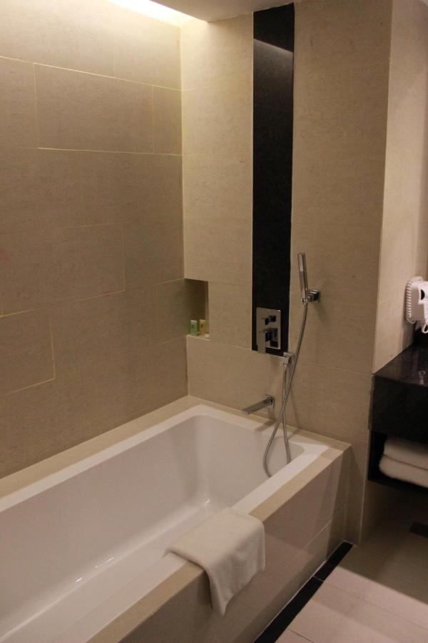 Grand Swiss-Belhotel Harbour Bay 48/51