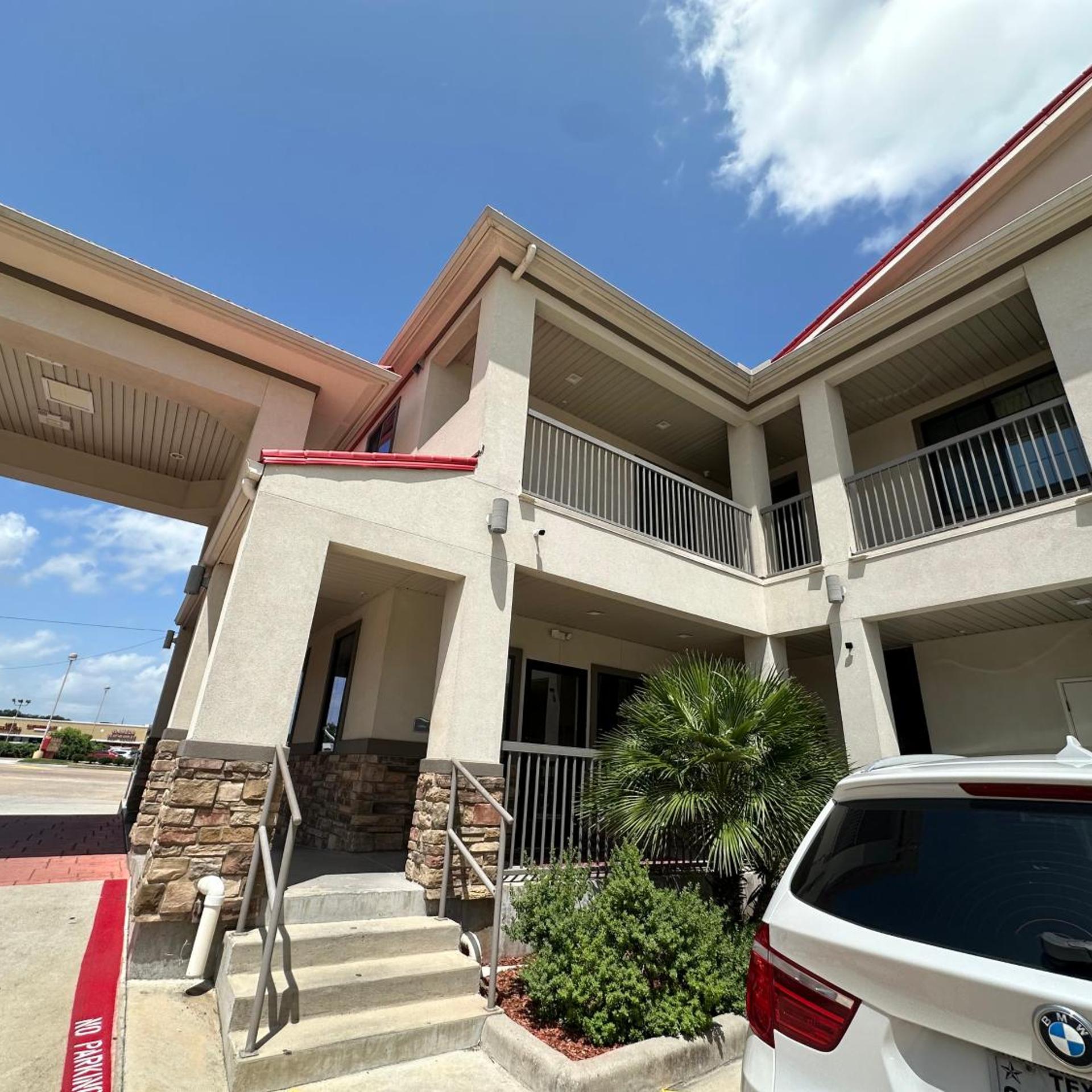 Scottish Inn And Suites 4/53