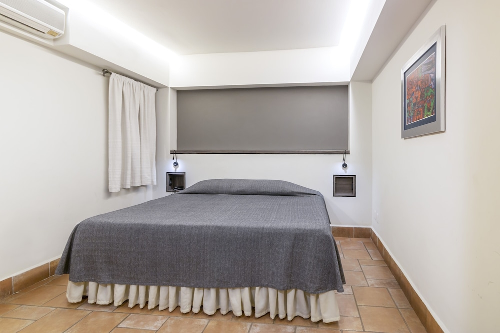 Hotel Boutique Naura Centro 24/82