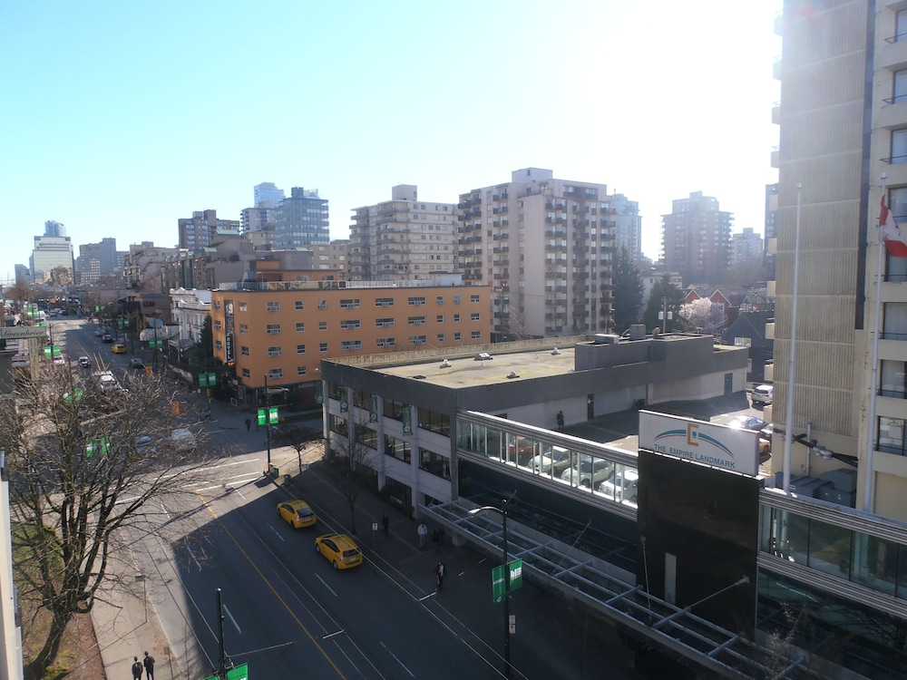 Divya Sutra Suites on Robson Downtown Vancouver 3/42