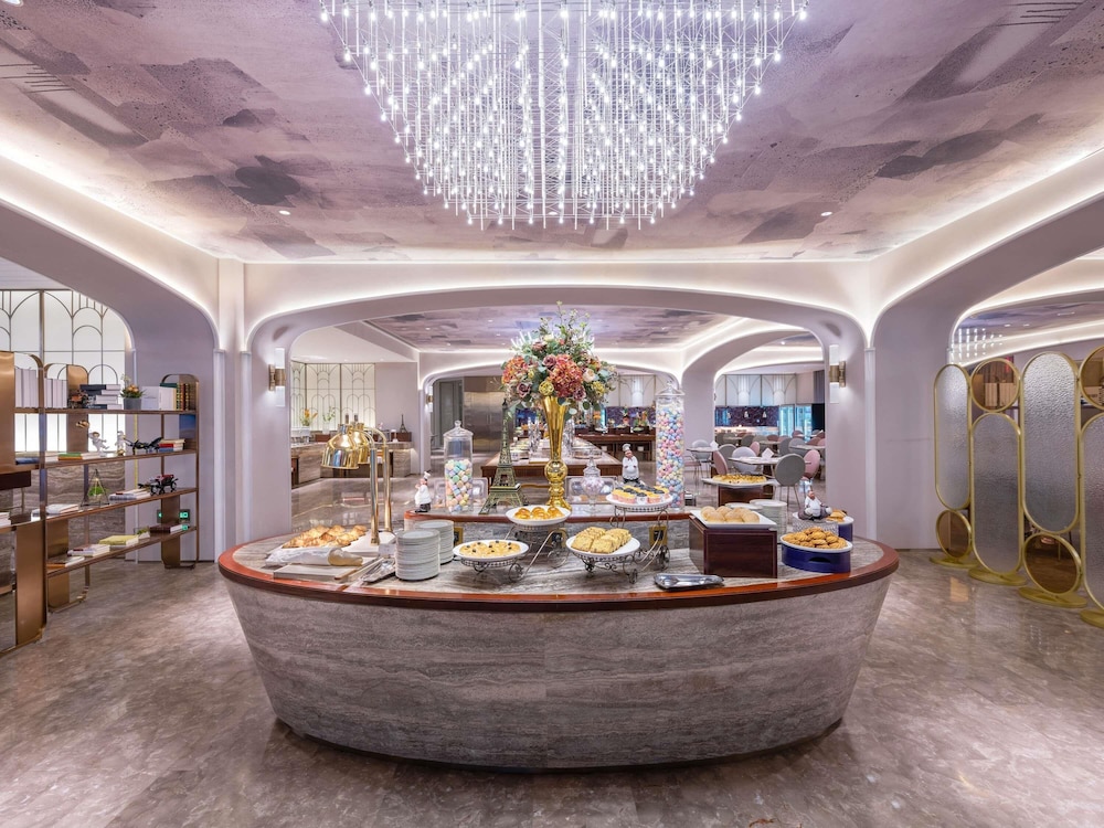 Mercure Shijiazhuang People Square 10/80