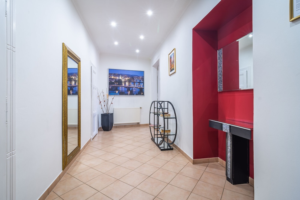 ROYAL ROAD RESIDENCE photo4
