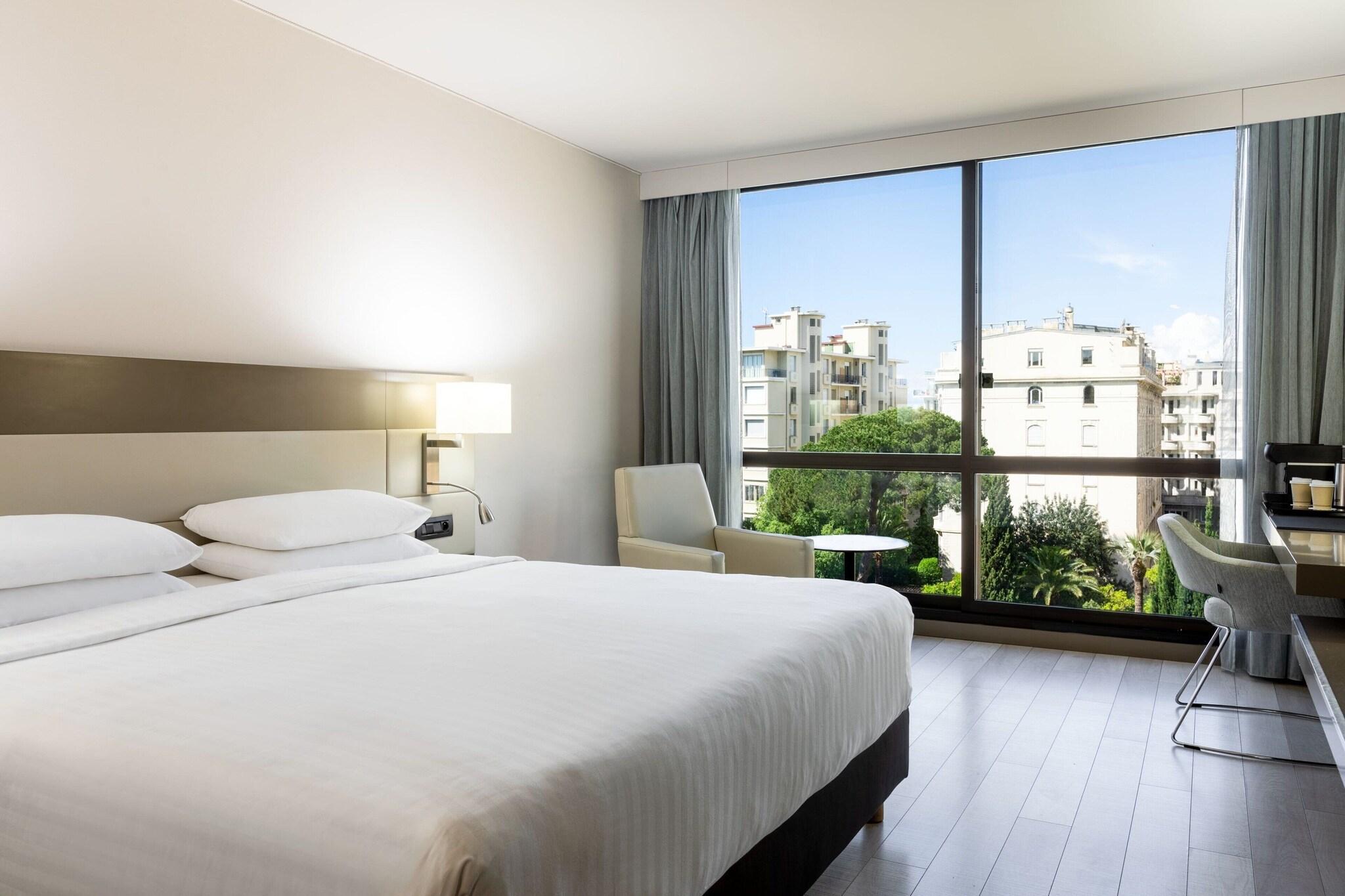 Deluxe, Double Bed, Sea View