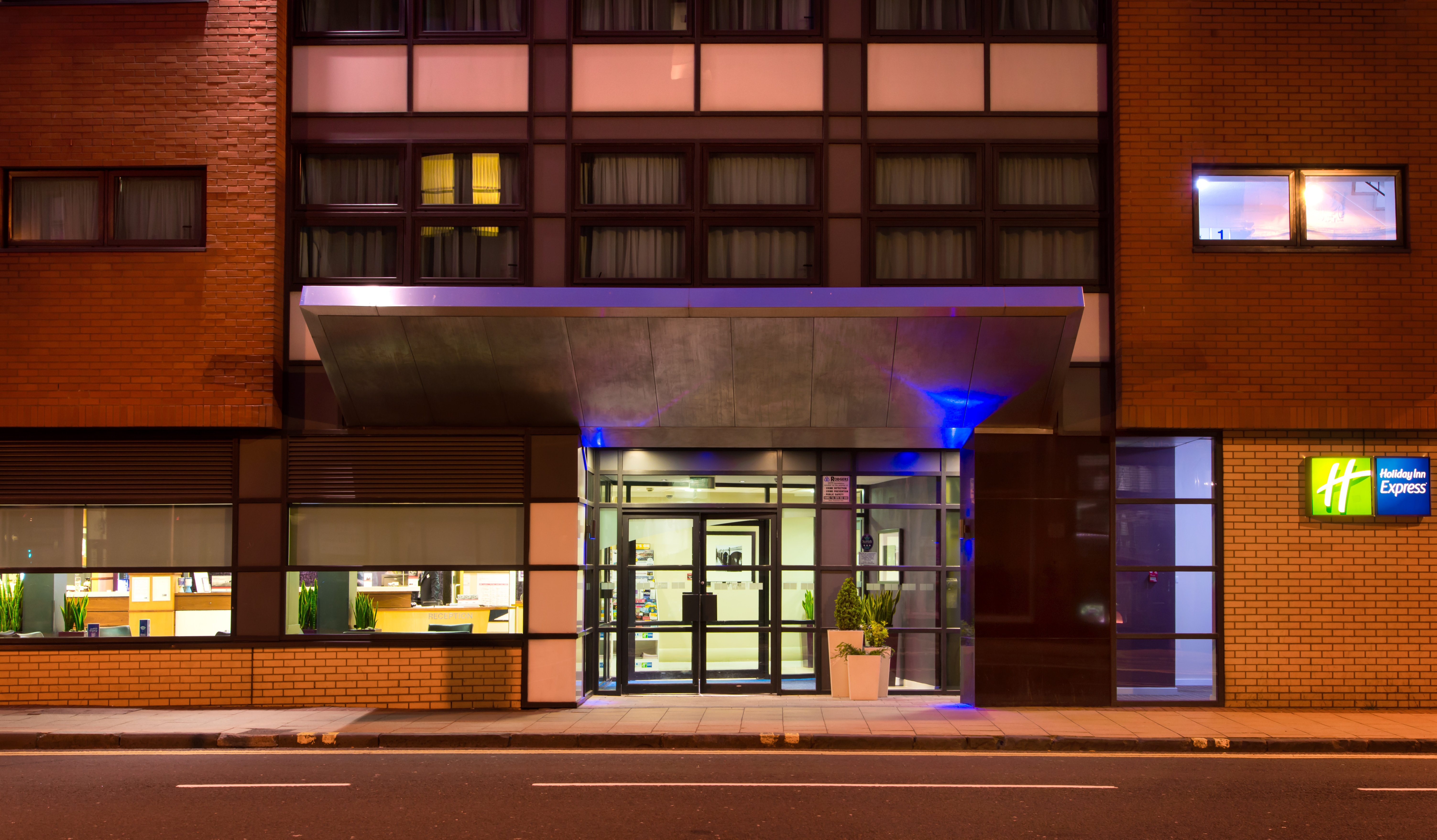 Holiday Inn Express Glasgow City Centre Riverside 2/45