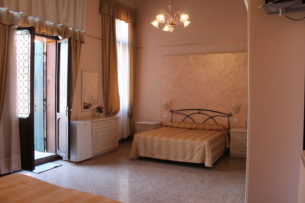 Al Palazzo Lion Morosini 15/27