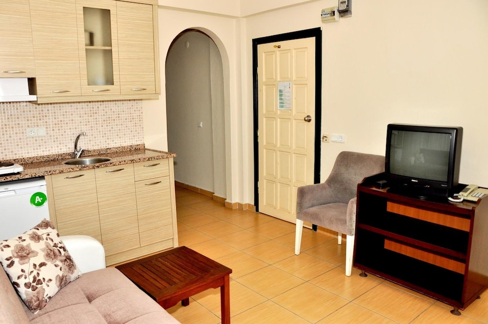 Magi Apartments 25/50