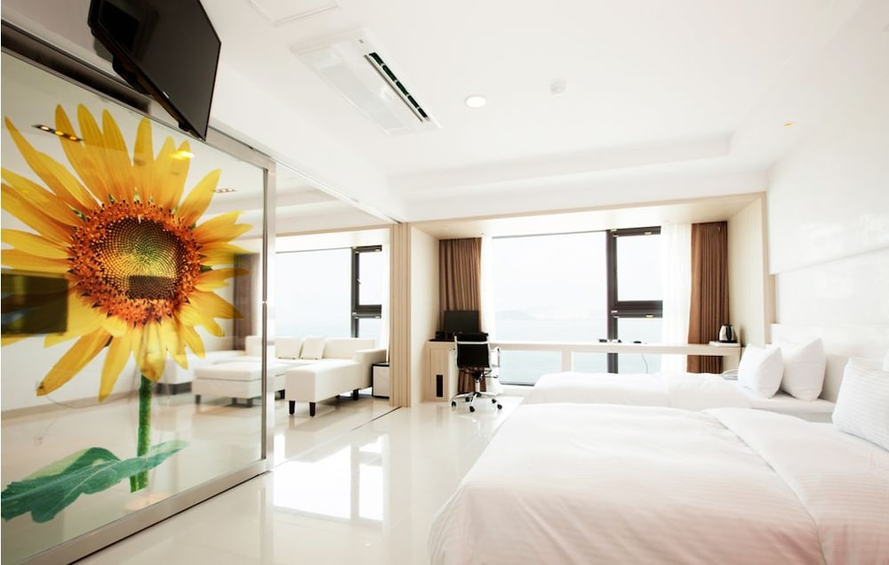 Premiers Hotel 20/63