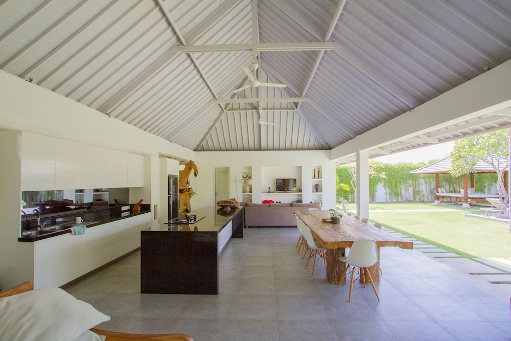 Villa Senara 10/50