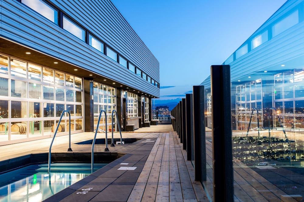 The Source Hotel 36/63