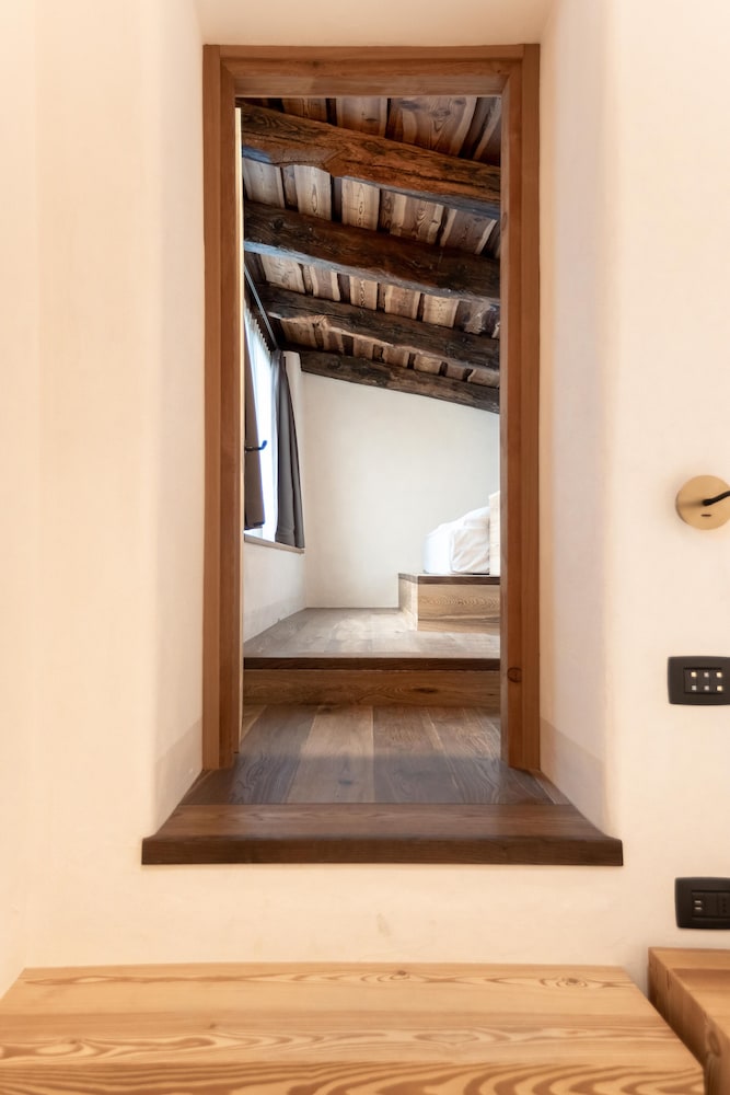 Curt di Clement Eco Mobility Hotel 5/50