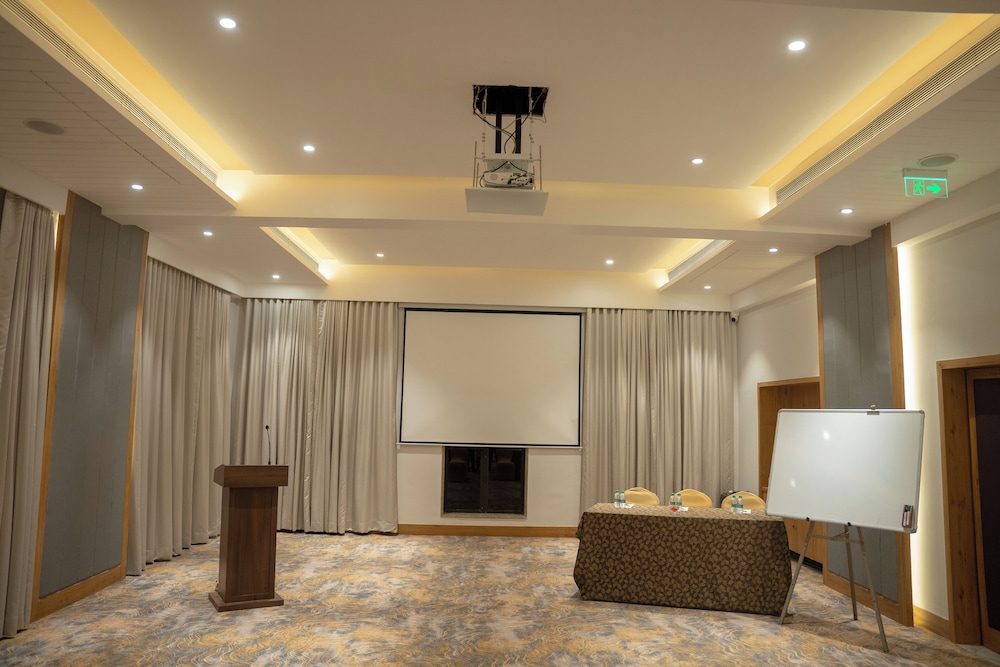 U Rivergate Karjat 42/58