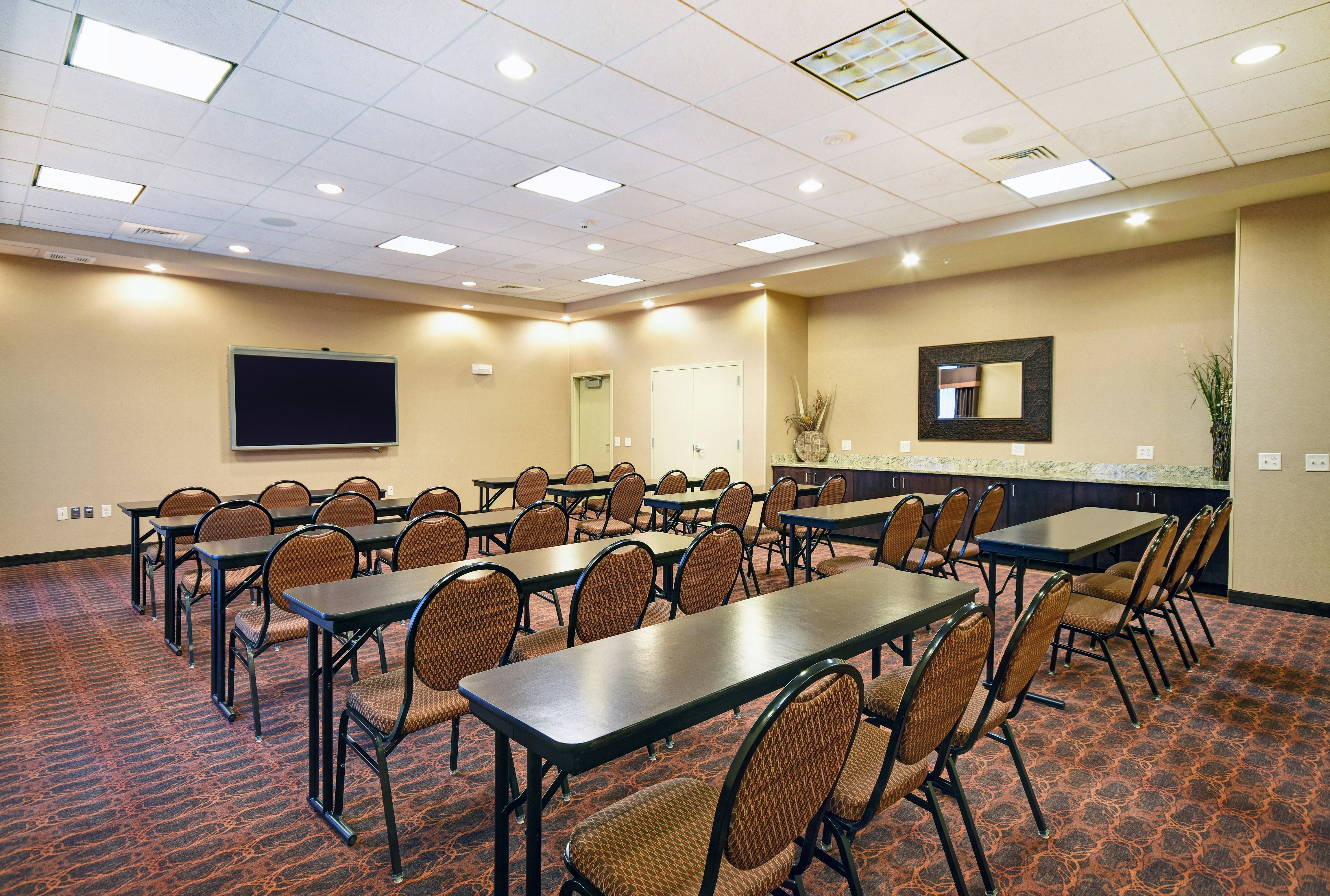 Hampton Inn Beloit 41/56