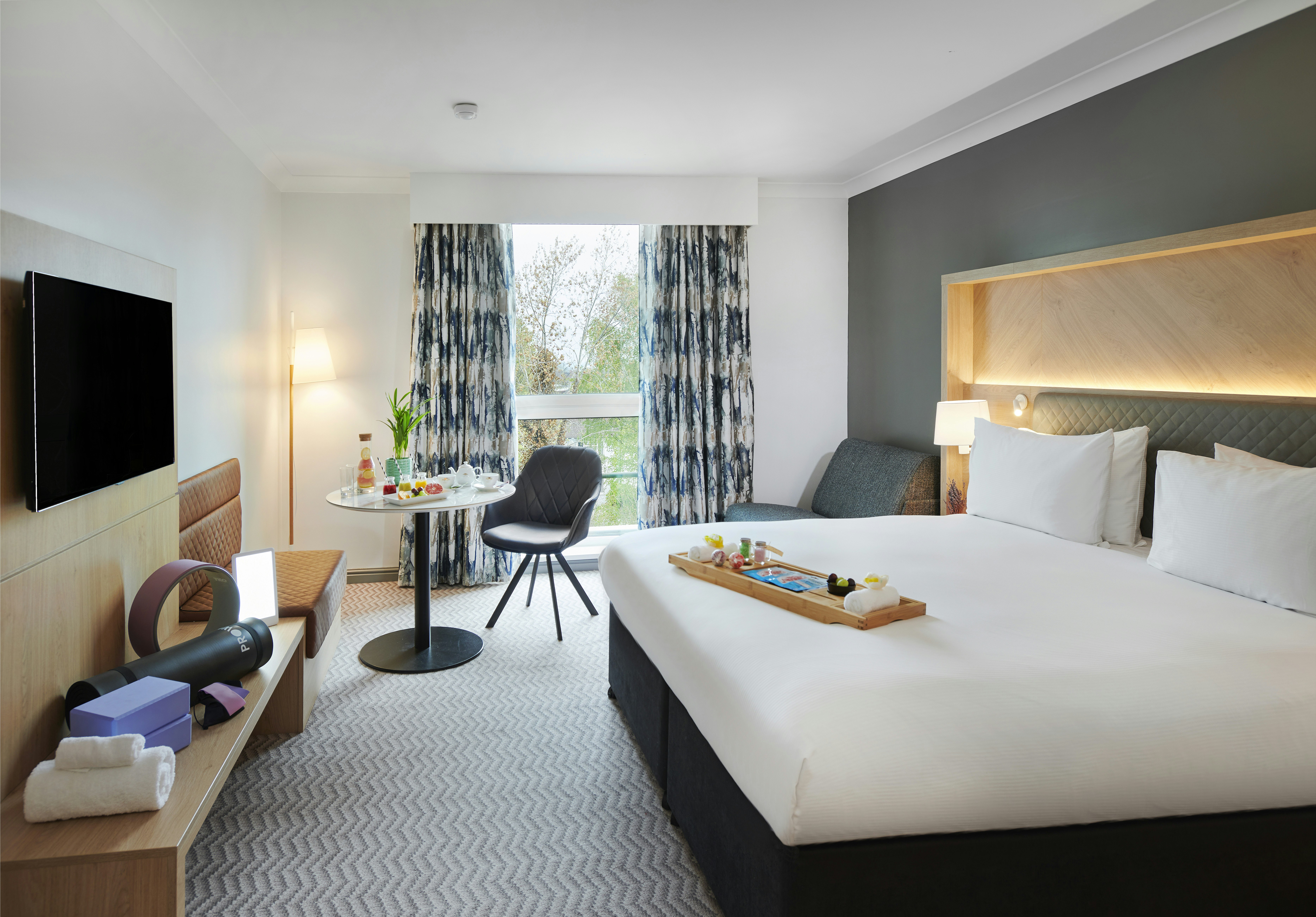 WELLNESS, DELUXE, KING BED