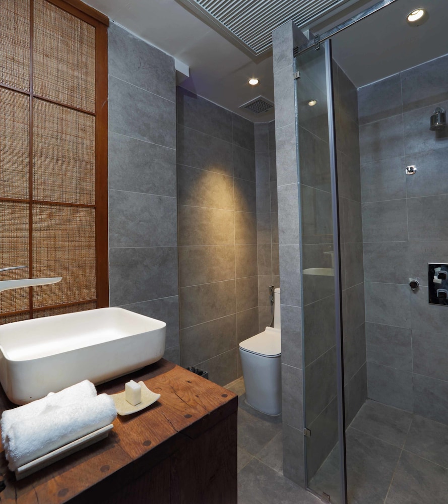 A&Em Art Hotel 66/66