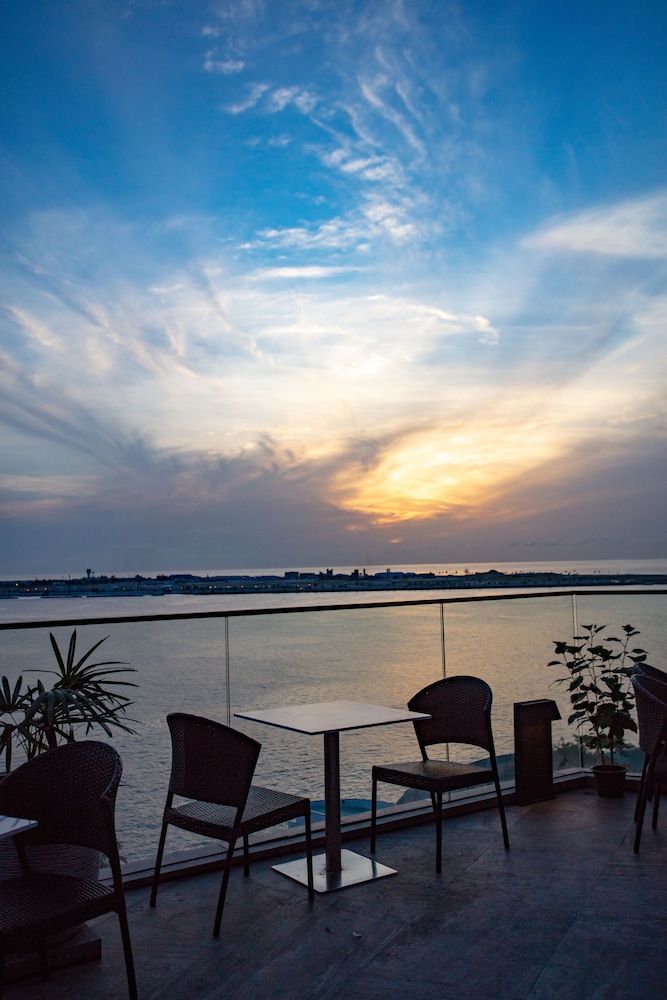 Maagiri Hotel 43/50