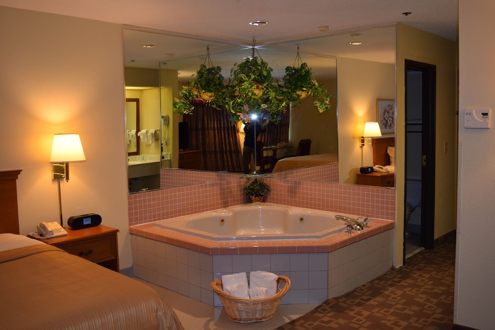 Quality Inn Washington Court House 23/37