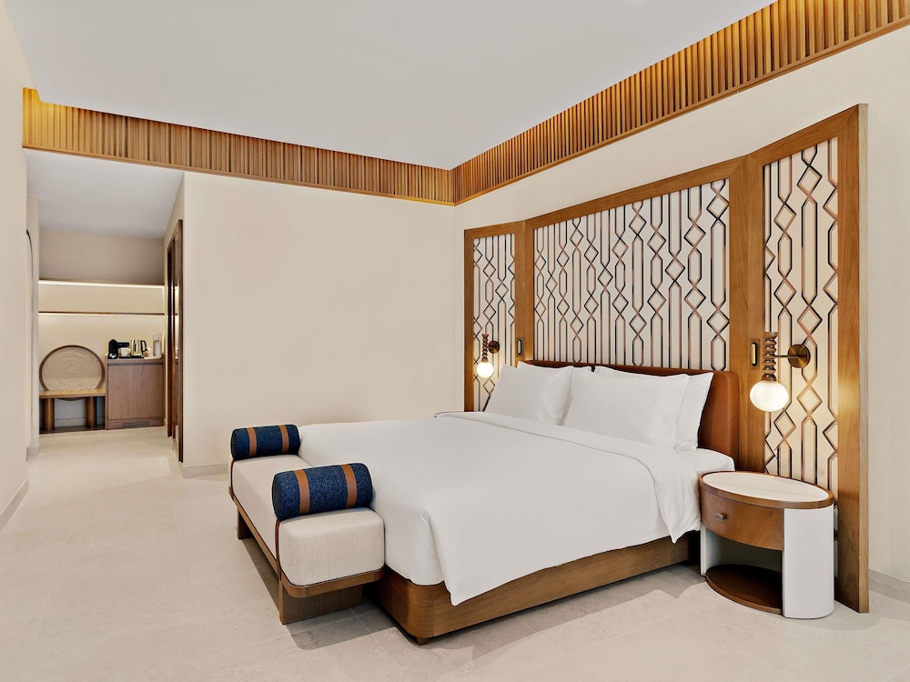 MERCURE ABU DHABI DOWNTOWN 16/58