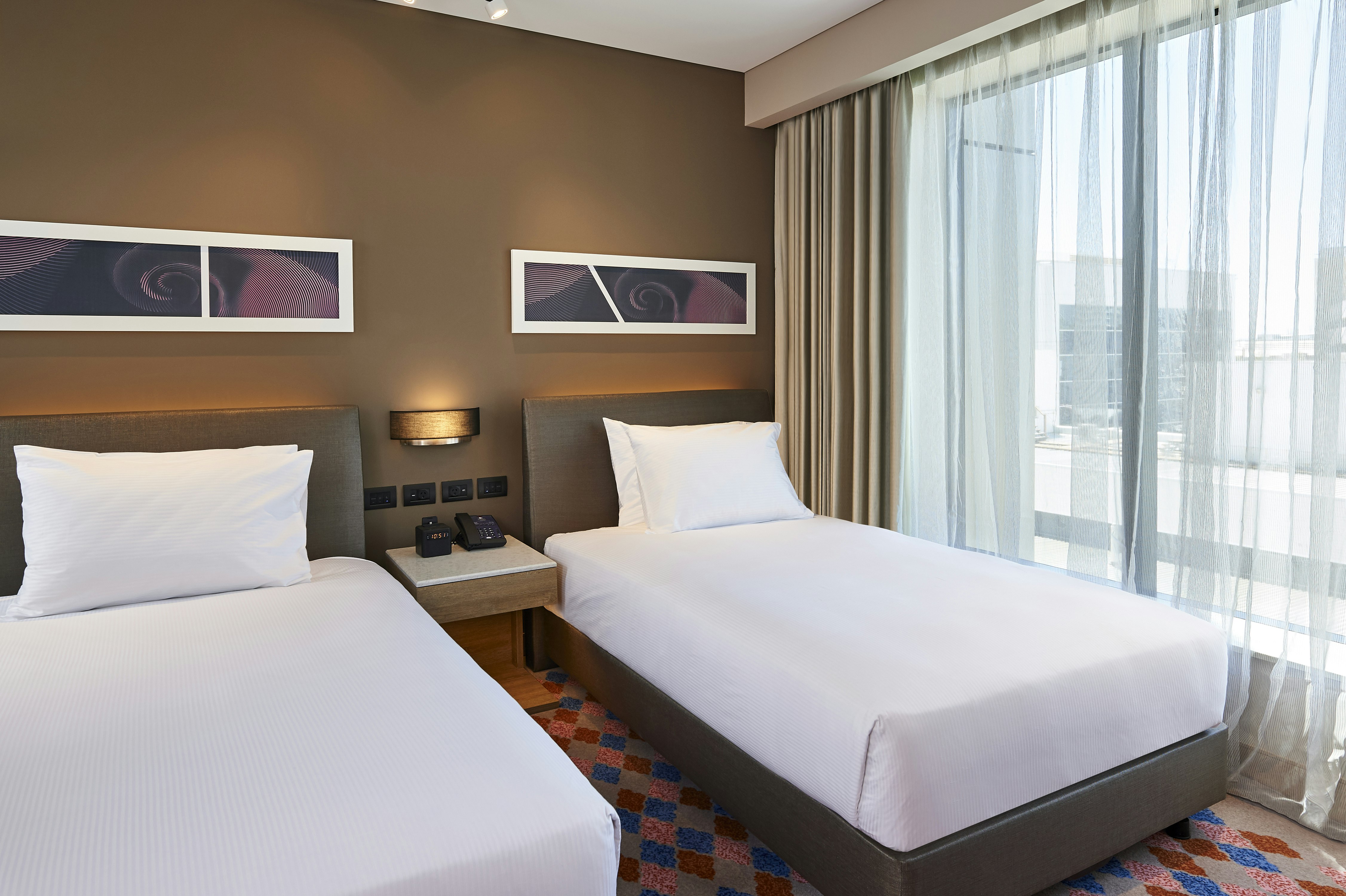 GUEST ROOM, TWIN BEDS