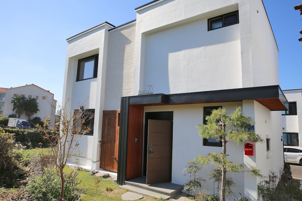 Aewol Bada House 6/50