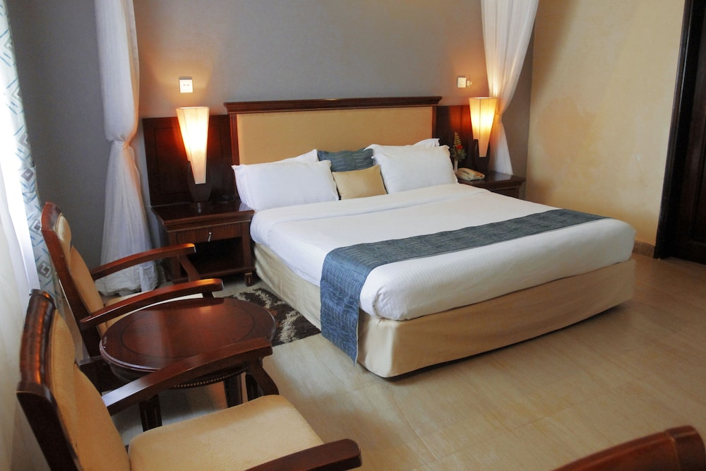 Royal Suites 15/47