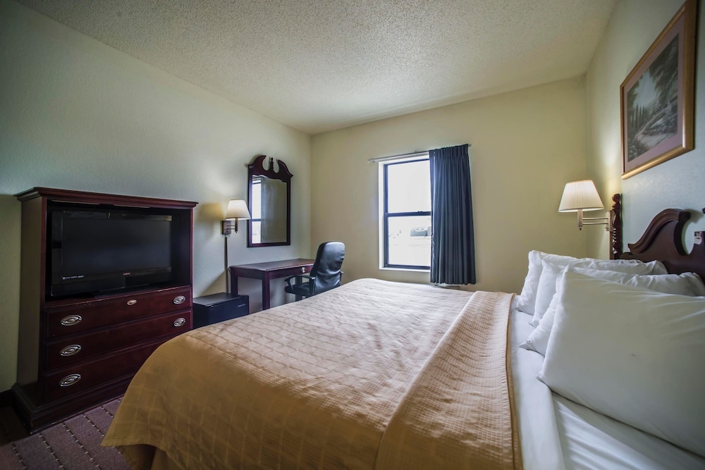 Quality Inn Harrisburg 5/16