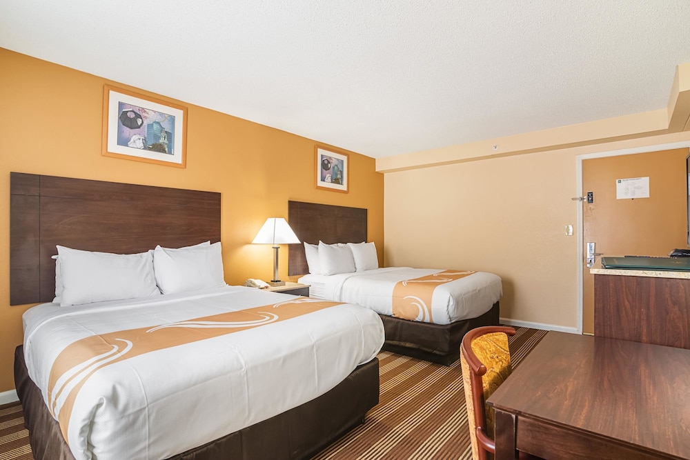Quality Inn North Conway, NH 9/33