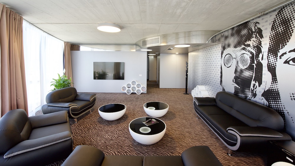 SONO HOTEL 38/42
