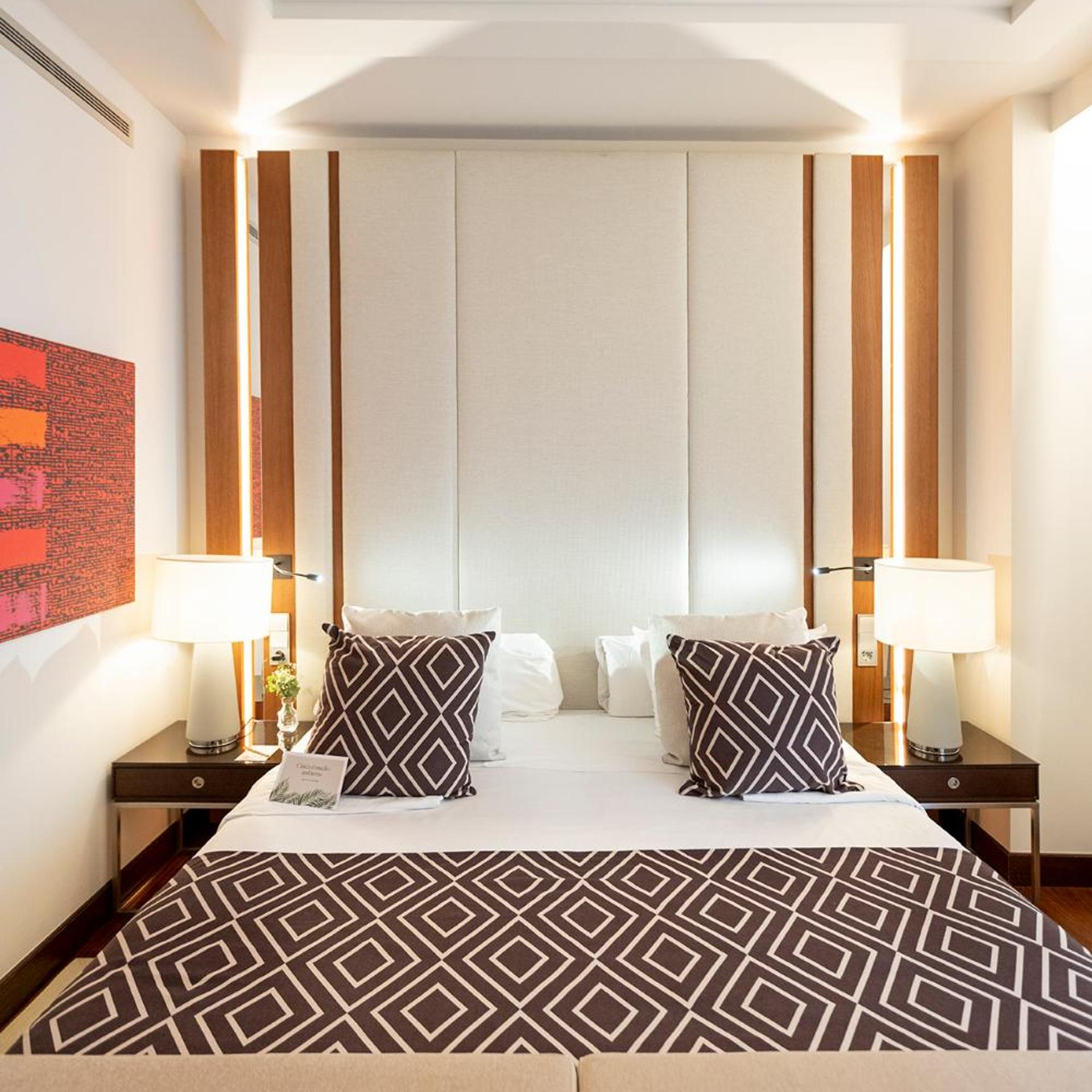 Dreamer, Double or Twin Bed