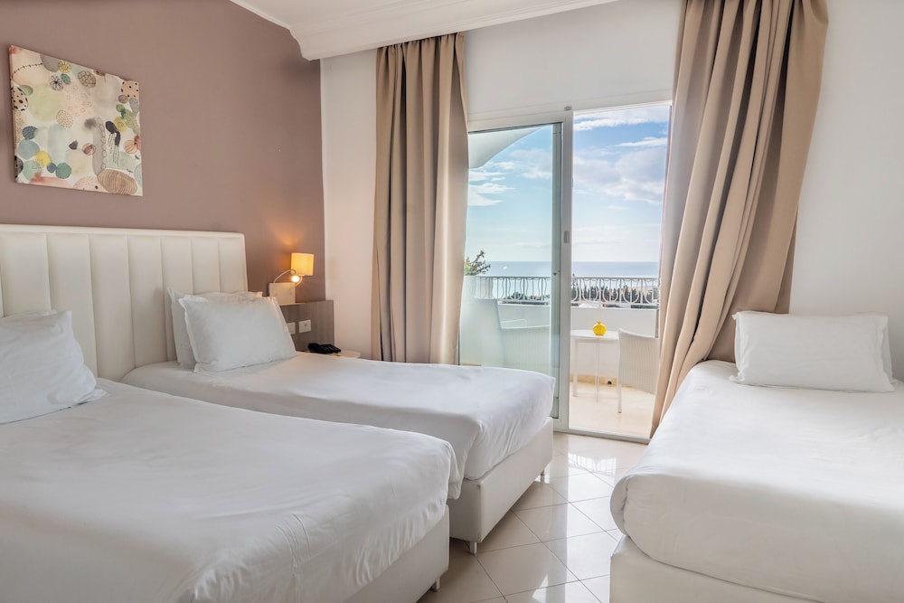 Golden Tulip Hammamet President 24/48