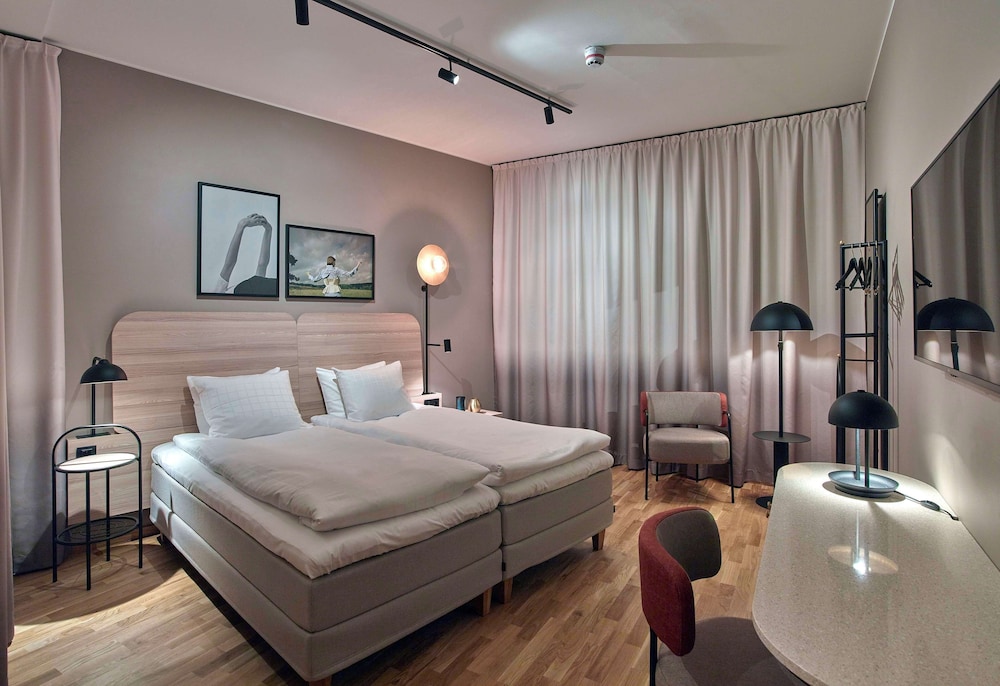 Cabin, Single Bed, No Window