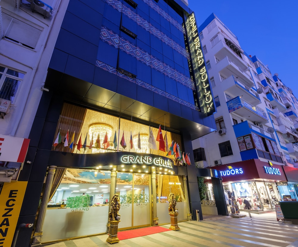 Grand Gulluk Hotel 4/56