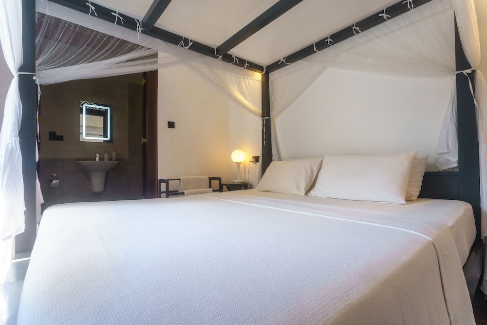 Villa Aurora Galle Fort 7/34
