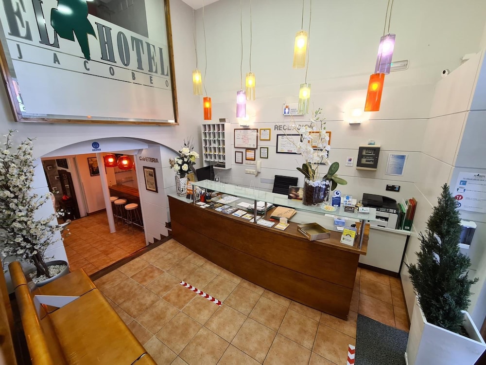 El Hotel Jacobeo 48/60