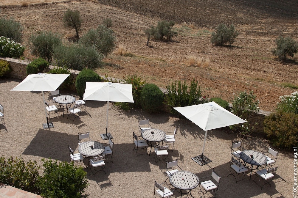 Arriadh Hotel 25/35