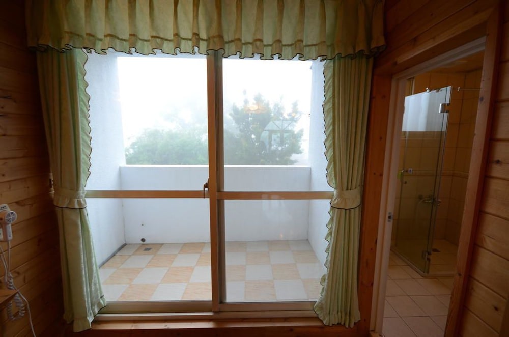 Sea Of Clouds Vacation Villa 18/29