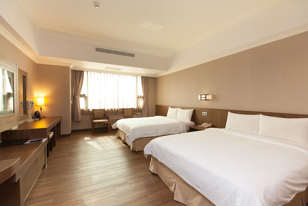F Hotel Chiayi 4/25